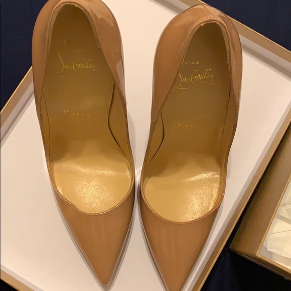 Christian Louboutin So Kate Heels (NEW W/TAGS). - Picture 2 of 4